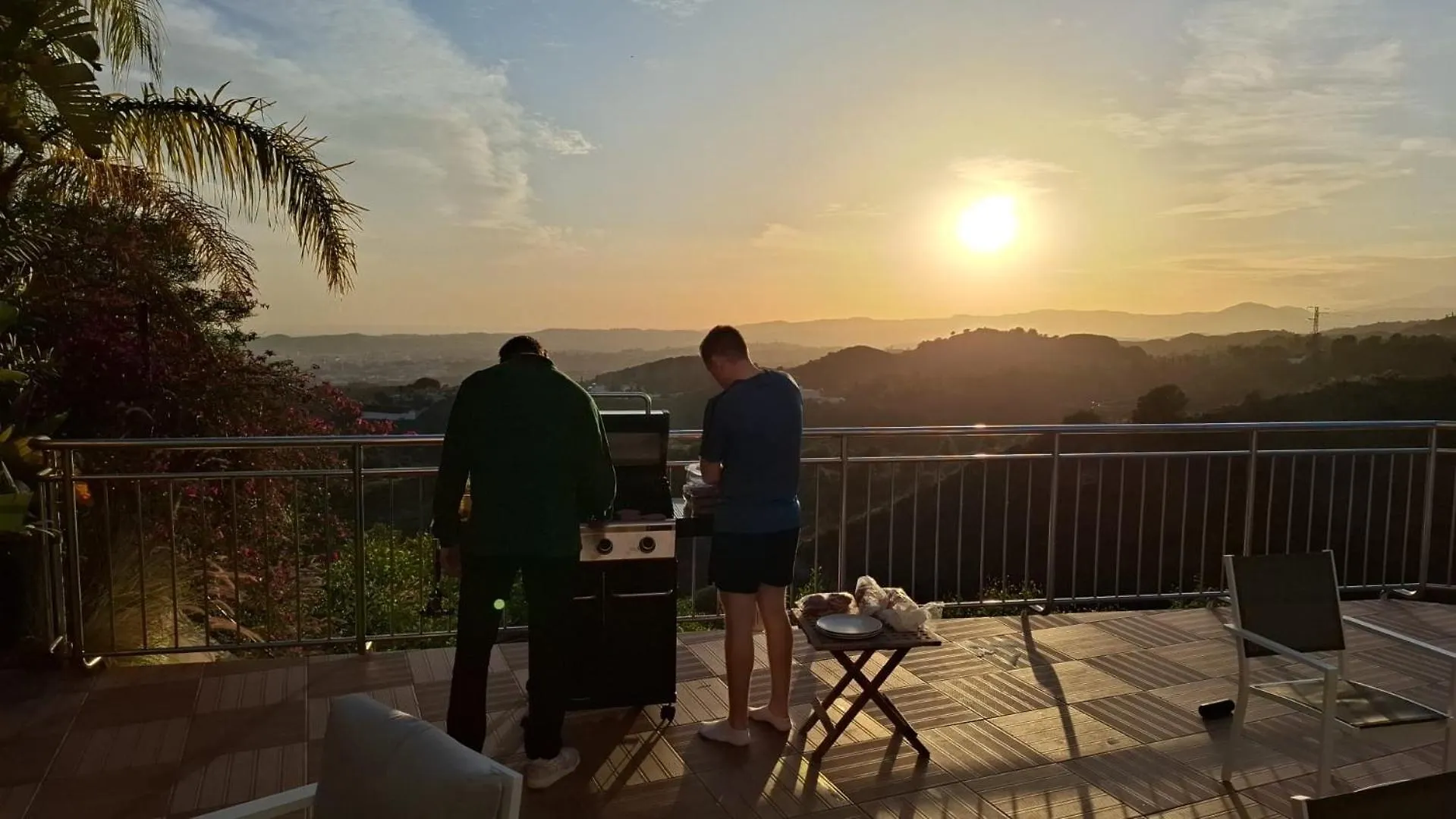 Villa -Heated Pool -Amazing View -Ideal For Groups 미하스